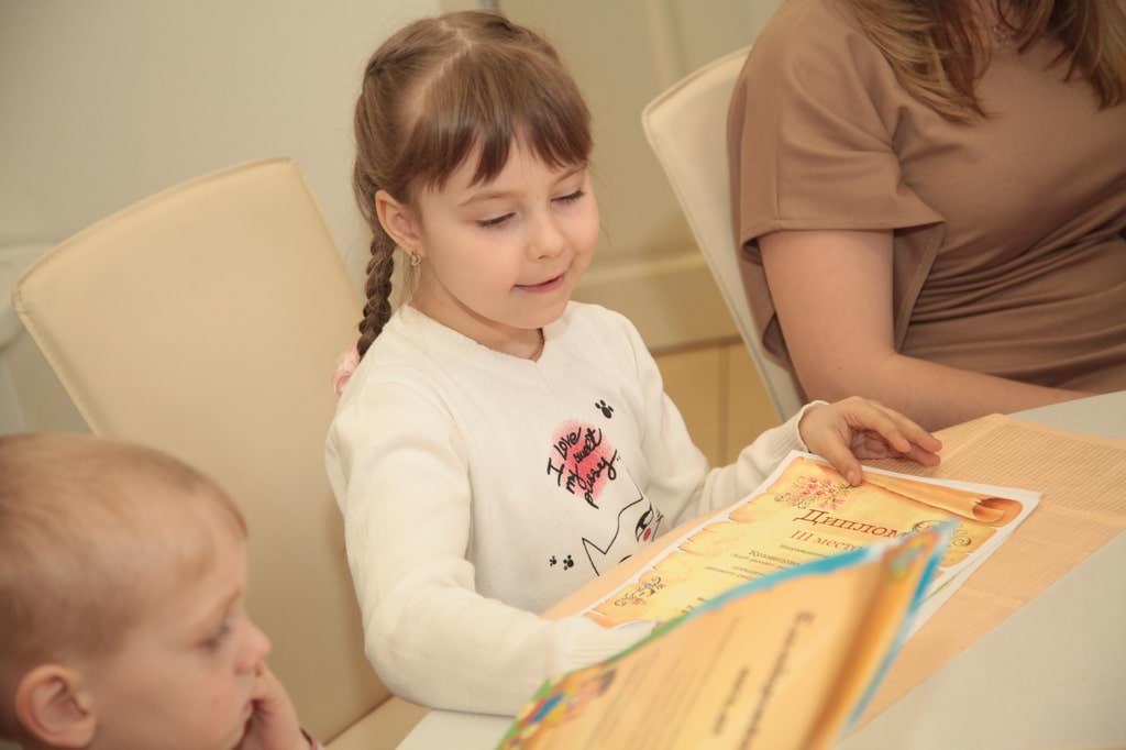 Клиника "VIP-Стоматология" выступила генеральным спонсором конкурса детского рисунка